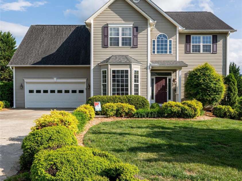 48 Brownstone Court, Fletcher, NC 28732.  MLS# CAR4377640, YatesRealty ID 21607. 