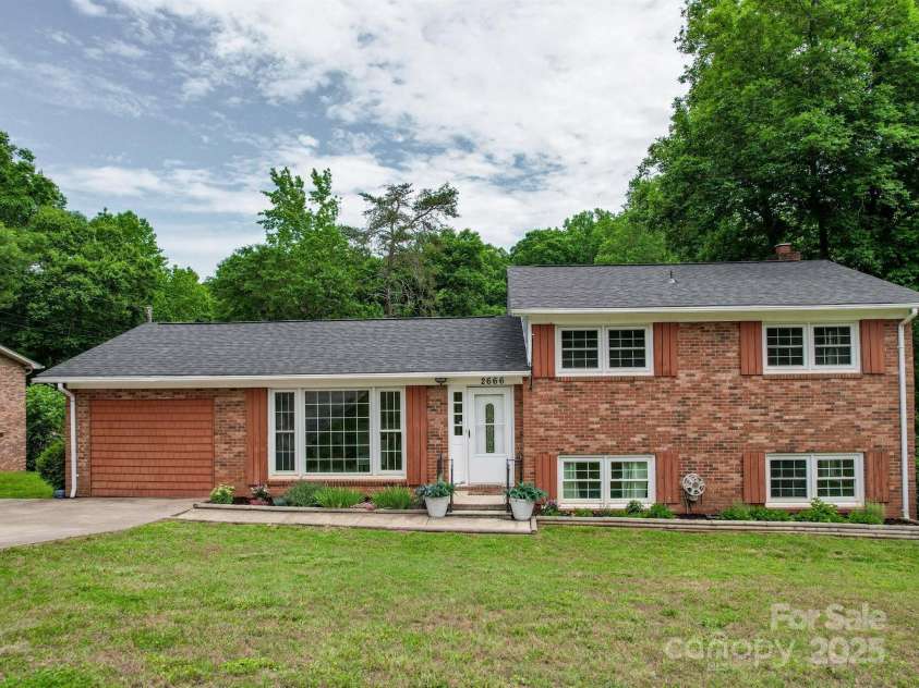 2666 Hill Lane, Gastonia, NC 28054.  MLS# CAR4261050, YatesRealty ID 21608. 