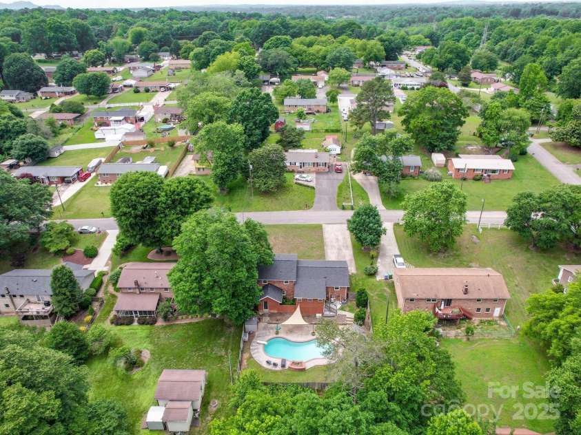 2666 Hill Lane, Gastonia, NC 28054.  MLS# CAR4261050, YatesRealty ID 21608. 