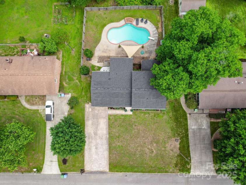 2666 Hill Lane, Gastonia, NC 28054.  MLS# CAR4261050, YatesRealty ID 21608. 