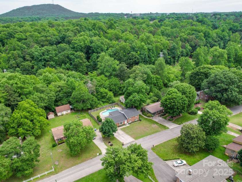 2666 Hill Lane, Gastonia, NC 28054.  MLS# CAR4261050, YatesRealty ID 21608. 