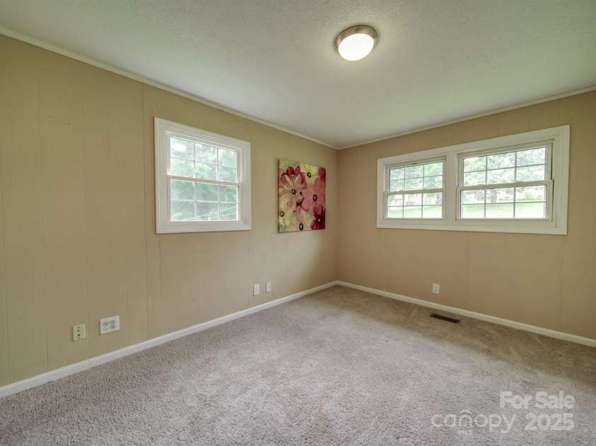 2666 Hill Lane, Gastonia, NC 28054.  MLS# CAR4261050, YatesRealty ID 21608. 