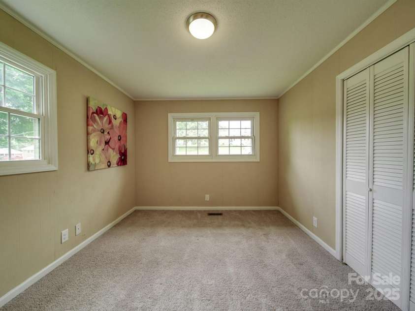 2666 Hill Lane, Gastonia, NC 28054.  MLS# CAR4261050, YatesRealty ID 21608. 