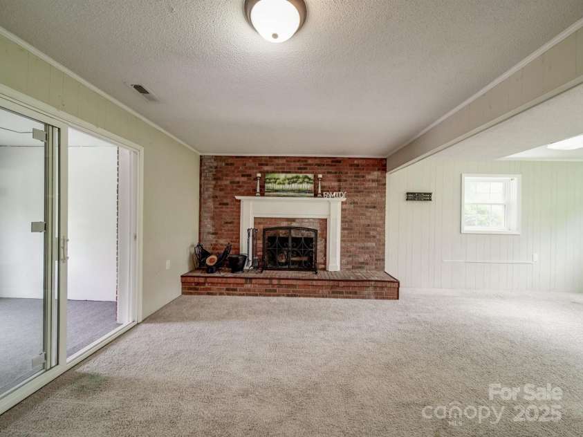 2666 Hill Lane, Gastonia, NC 28054.  MLS# CAR4261050, YatesRealty ID 21608. 