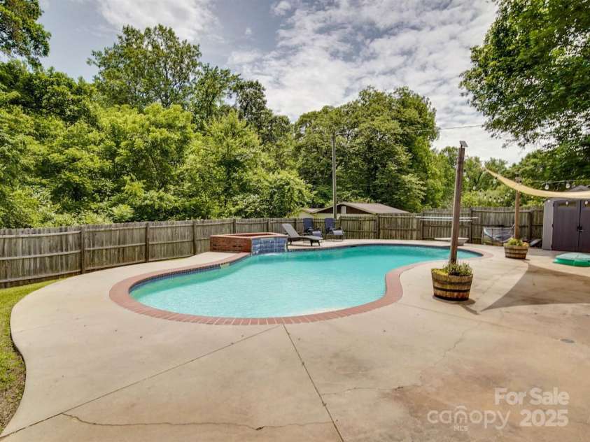 2666 Hill Lane, Gastonia, NC 28054.  MLS# CAR4261050, YatesRealty ID 21608. 
