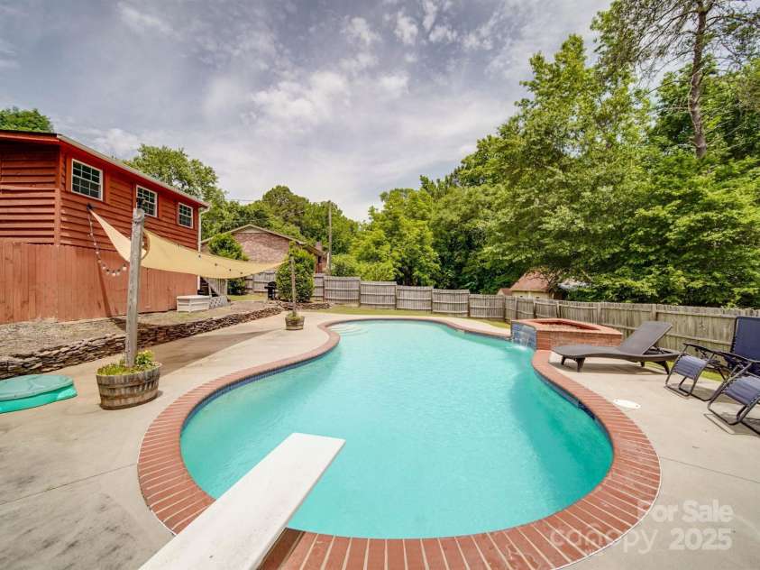 2666 Hill Lane, Gastonia, NC 28054.  MLS# CAR4261050, YatesRealty ID 21608. 