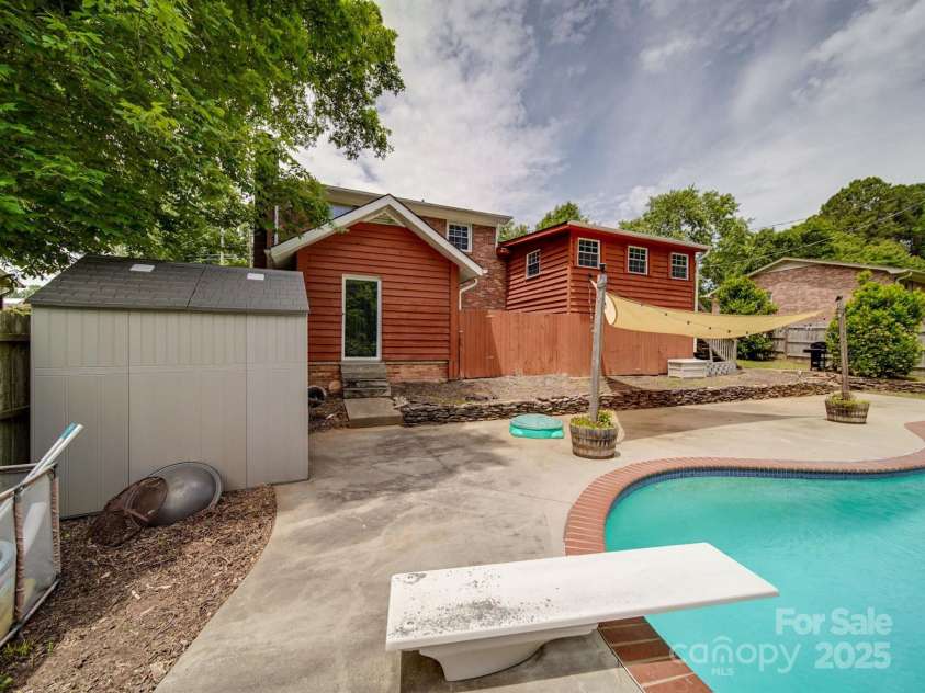 2666 Hill Lane, Gastonia, NC 28054.  MLS# CAR4261050, YatesRealty ID 21608. 