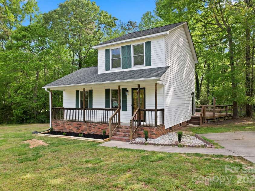 227 Branchwood Circle, Kings Mountain, NC 28086.  MLS# CAR4250343, YatesRealty ID 21609. 