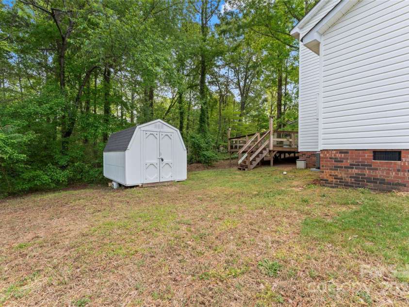 227 Branchwood Circle, Kings Mountain, NC 28086.  MLS# CAR4250343, YatesRealty ID 21609. 