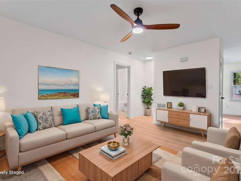 227 Branchwood Circle, Kings Mountain, NC 28086.  MLS# CAR4250343, YatesRealty ID 21609. 