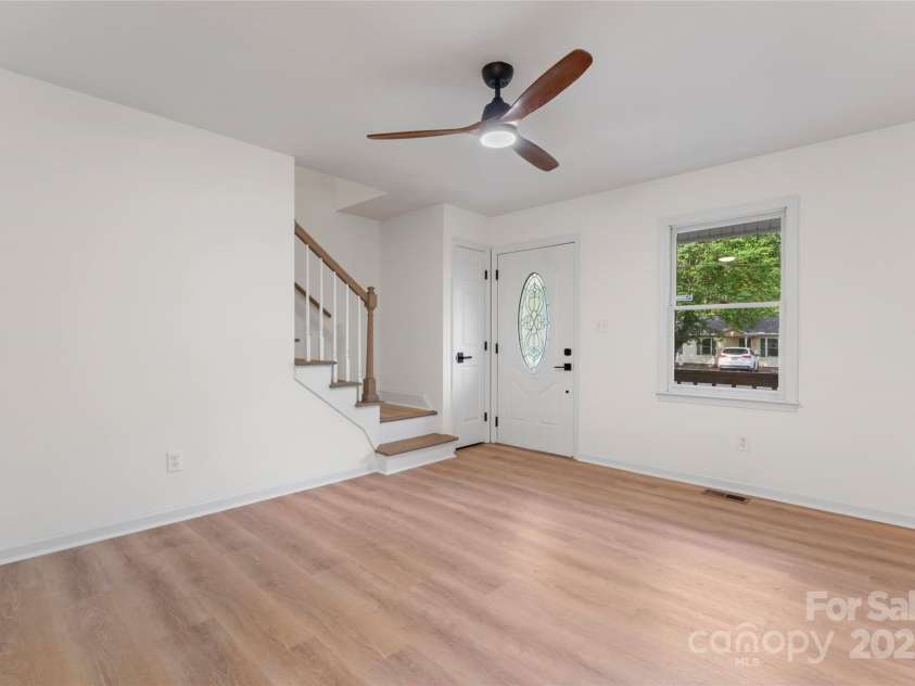 227 Branchwood Circle, Kings Mountain, NC 28086.  MLS# CAR4250343, YatesRealty ID 21609. 