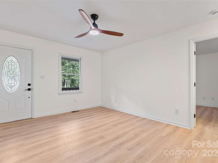 227 Branchwood Circle, Kings Mountain, NC 28086.  MLS# CAR4250343, YatesRealty ID 21609. 