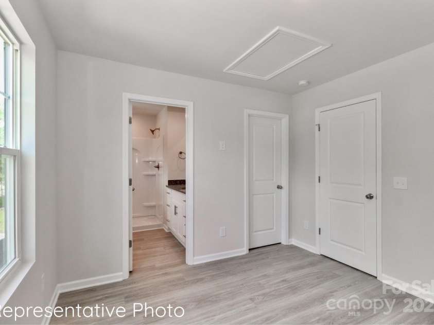 415 Iredell Avenue, Mooresville, NC 28115.  MLS# CAR4329322, YatesRealty ID 2161. 