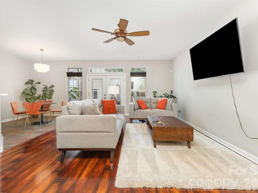 3832 Thomas Ridge Drive, Charlotte, NC 28269.  MLS# CAR4365020, YatesRealty ID 21610. 