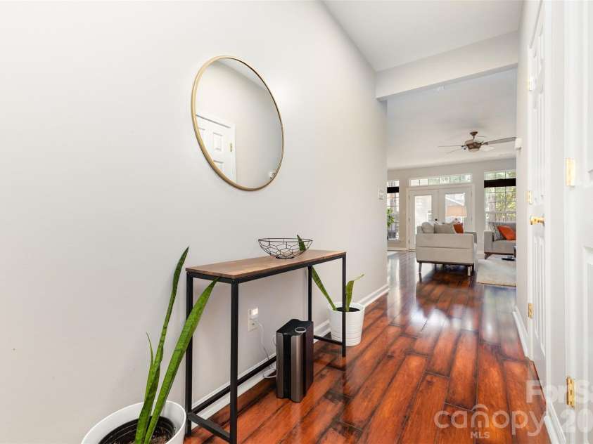 3832 Thomas Ridge Drive, Charlotte, NC 28269.  MLS# CAR4365020, YatesRealty ID 21610. 