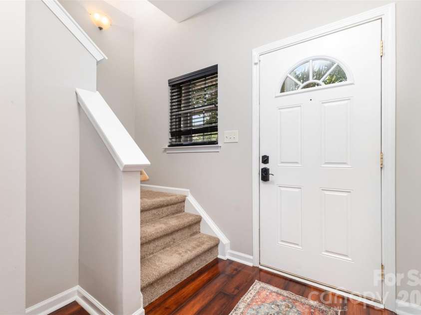 3832 Thomas Ridge Drive, Charlotte, NC 28269.  MLS# CAR4365020, YatesRealty ID 21610. 