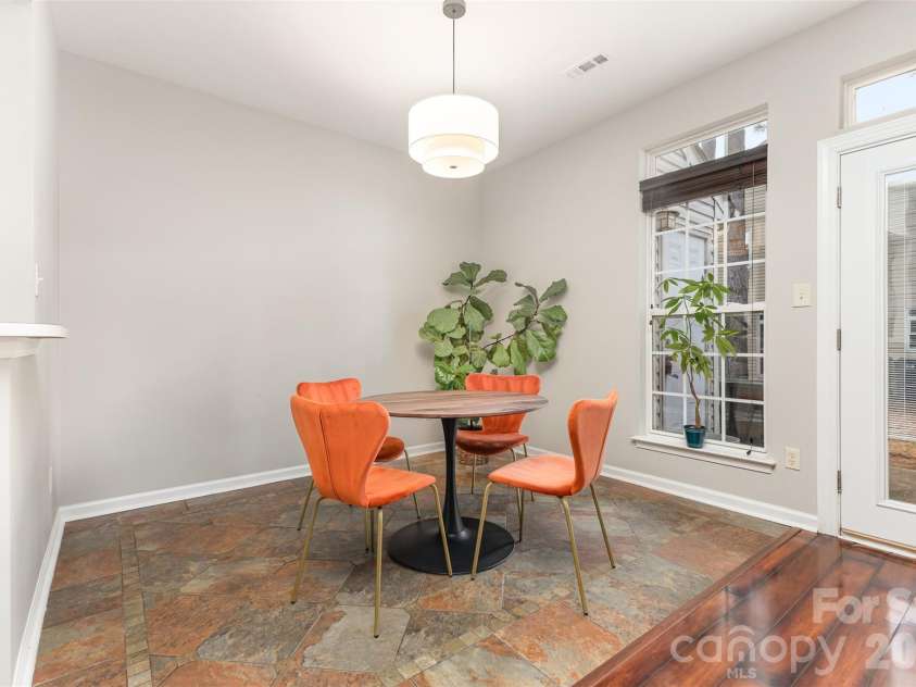3832 Thomas Ridge Drive, Charlotte, NC 28269.  MLS# CAR4365020, YatesRealty ID 21610. 