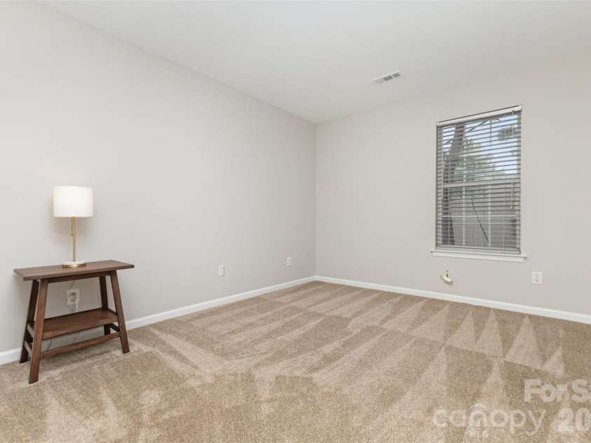 3832 Thomas Ridge Drive, Charlotte, NC 28269.  MLS# CAR4365020, YatesRealty ID 21610. 