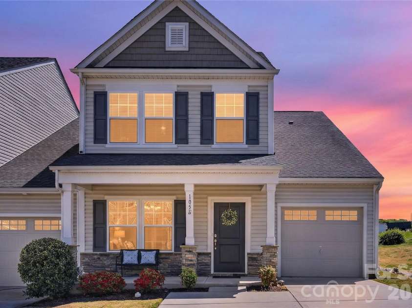 105 Brookshire Lane, Statesville, NC 28677.  MLS# CAR4364777, YatesRealty ID 21611. 