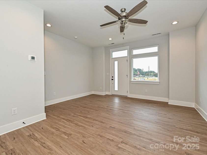 1619 Polk Street, Charlotte, NC 28206.  MLS# CAR4207818, YatesRealty ID 21612. 1st Floor Flex Room