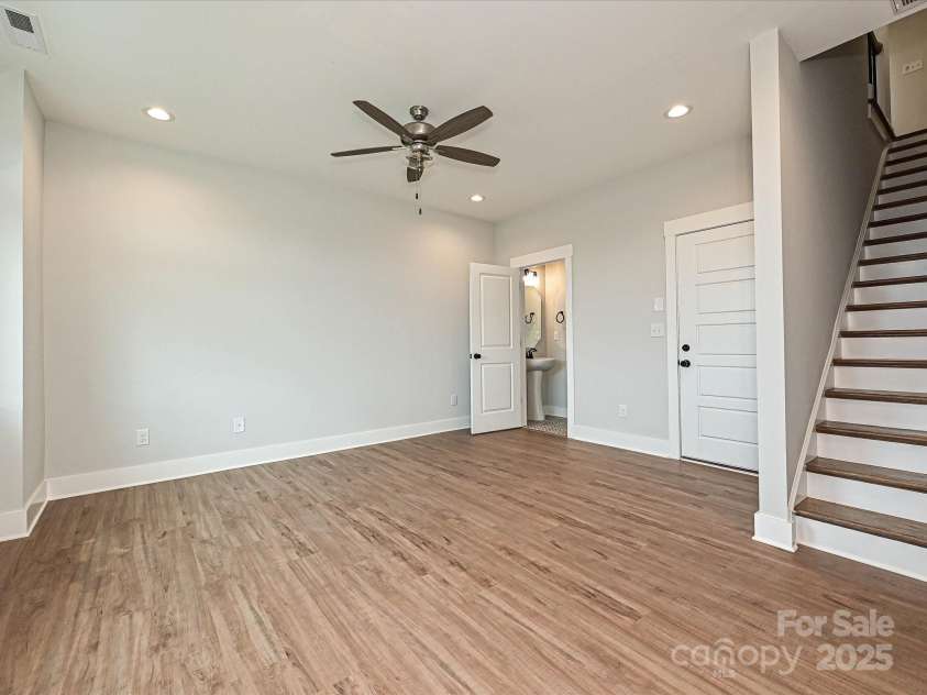 1619 Polk Street, Charlotte, NC 28206.  MLS# CAR4207818, YatesRealty ID 21612. 1st Floor Flex Room