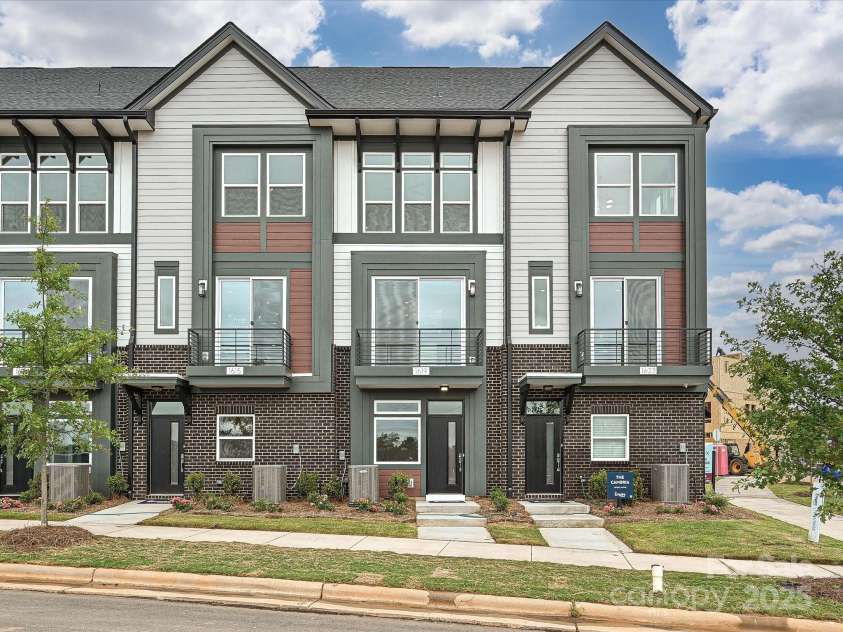 1619 Polk Street, Charlotte, NC 28206.  MLS# CAR4207818, YatesRealty ID 21612. 
