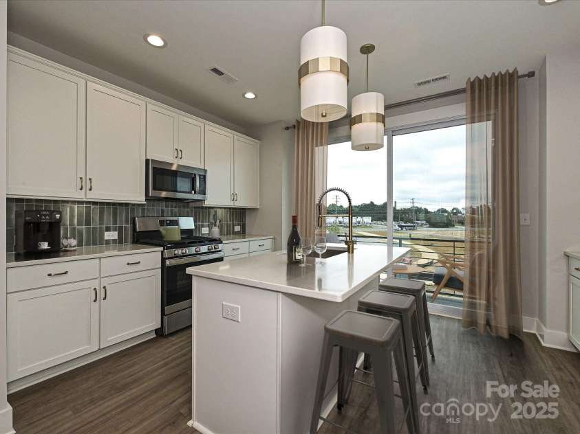 1619 Polk Street, Charlotte, NC 28206.  MLS# CAR4207818, YatesRealty ID 21612. Kitchen - Virtually Staged