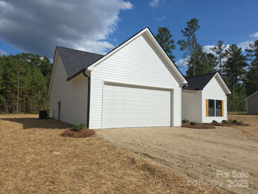 2573 Hwy 151 Highway, Pageland, SC 29728.  MLS# CAR4256594, YatesRealty ID 21615. 