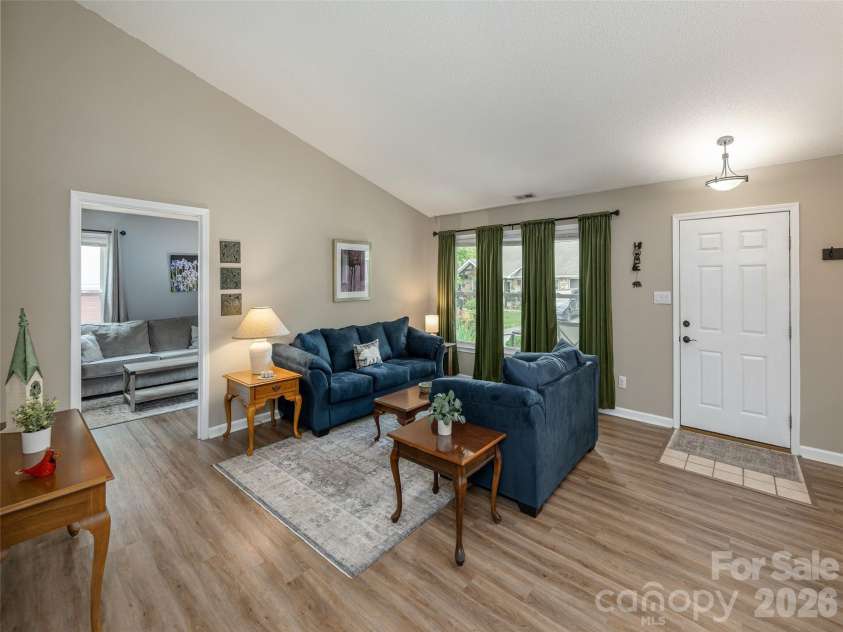 243 Rocky Mountain Way, Arden, NC 28704.  MLS# CAR4381496, YatesRealty ID 21616. 