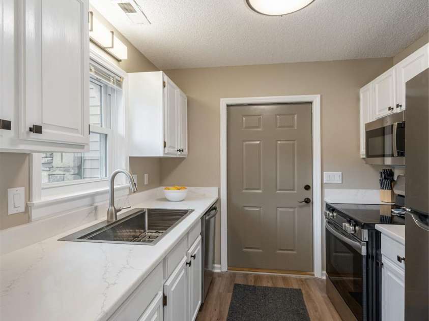 243 Rocky Mountain Way, Arden, NC 28704.  MLS# CAR4381496, YatesRealty ID 21616. 