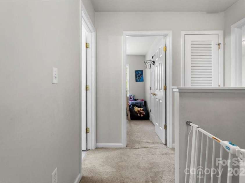 57 Lanceford Circle, Fletcher, NC 28732.  MLS# CAR4260368, YatesRealty ID 21616. 