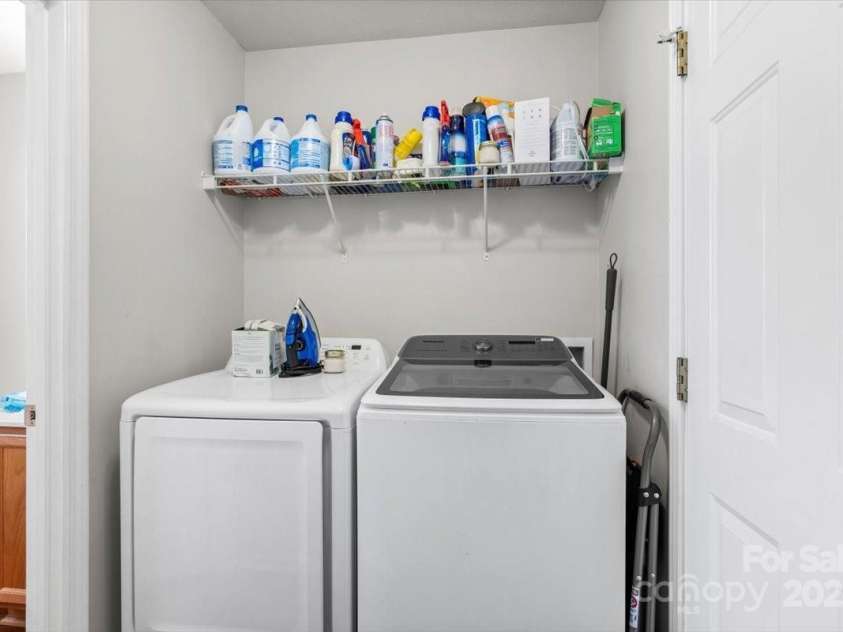 57 Lanceford Circle, Fletcher, NC 28732.  MLS# CAR4260368, YatesRealty ID 21616. 