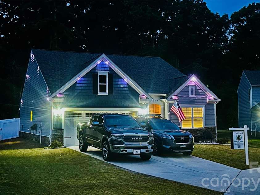 3649 Azalea Ridge Drive, Mount Holly, NC 28120.  MLS# CAR4371409, YatesRealty ID 21618. 