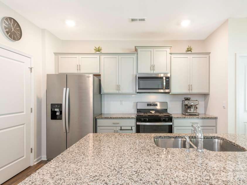3649 Azalea Ridge Drive, Mount Holly, NC 28120.  MLS# CAR4371409, YatesRealty ID 21618. 