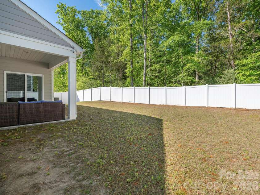 3649 Azalea Ridge Drive, Mount Holly, NC 28120.  MLS# CAR4371409, YatesRealty ID 21618. 