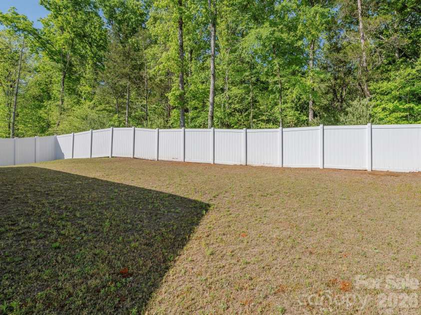 3649 Azalea Ridge Drive, Mount Holly, NC 28120.  MLS# CAR4371409, YatesRealty ID 21618. 