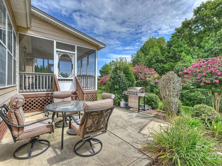 615 Vega Street, Concord, NC 28027.  MLS# CAR4298955, YatesRealty ID 21618. 