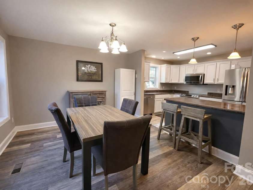 25 Eastwind Lane, Candler, NC 28715.  MLS# CAR4367557, YatesRealty ID 21619. 