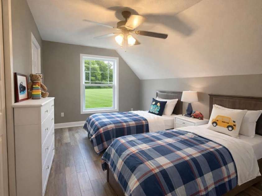 25 Eastwind Lane, Candler, NC 28715.  MLS# CAR4367557, YatesRealty ID 21619. Bedroom 3