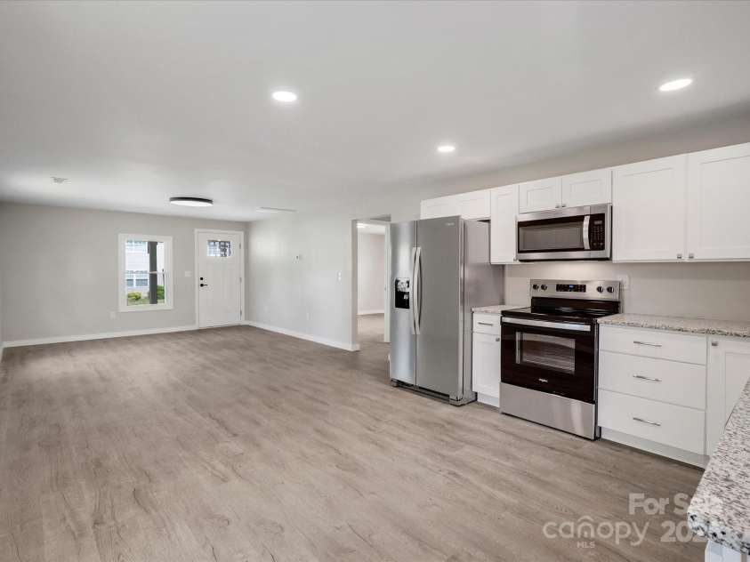 99 May Street, Gastonia, NC 28052.  MLS# CAR4210783, YatesRealty ID 21619. 