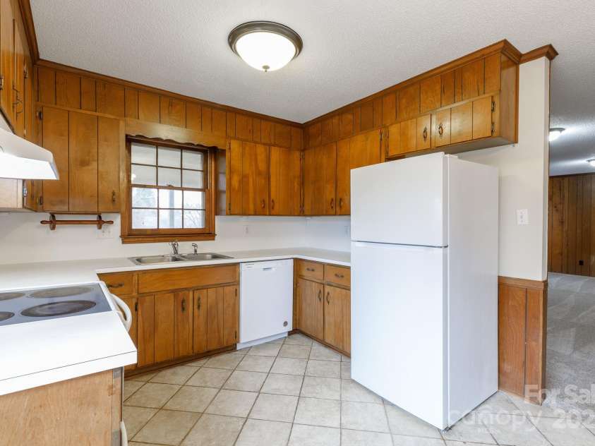 1825 Hyatt Avenue, Rock Hill, SC 29732.  MLS# CAR4221861, YatesRealty ID 2162. 