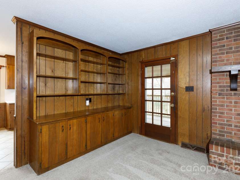 1825 Hyatt Avenue, Rock Hill, SC 29732.  MLS# CAR4221861, YatesRealty ID 2162. 