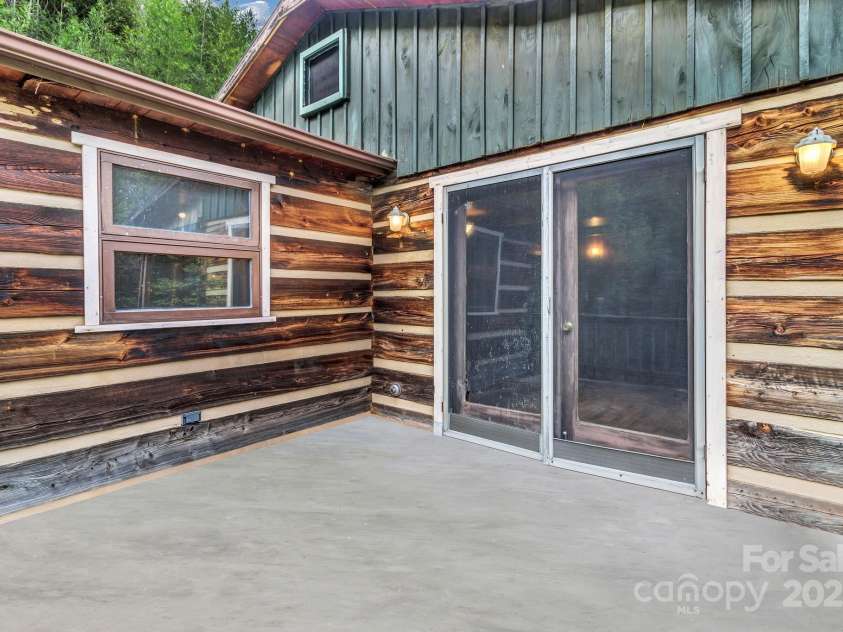 200 Dry Branch Road, Marshall, NC 28753.  MLS# CAR4308414, YatesRealty ID 2162. 