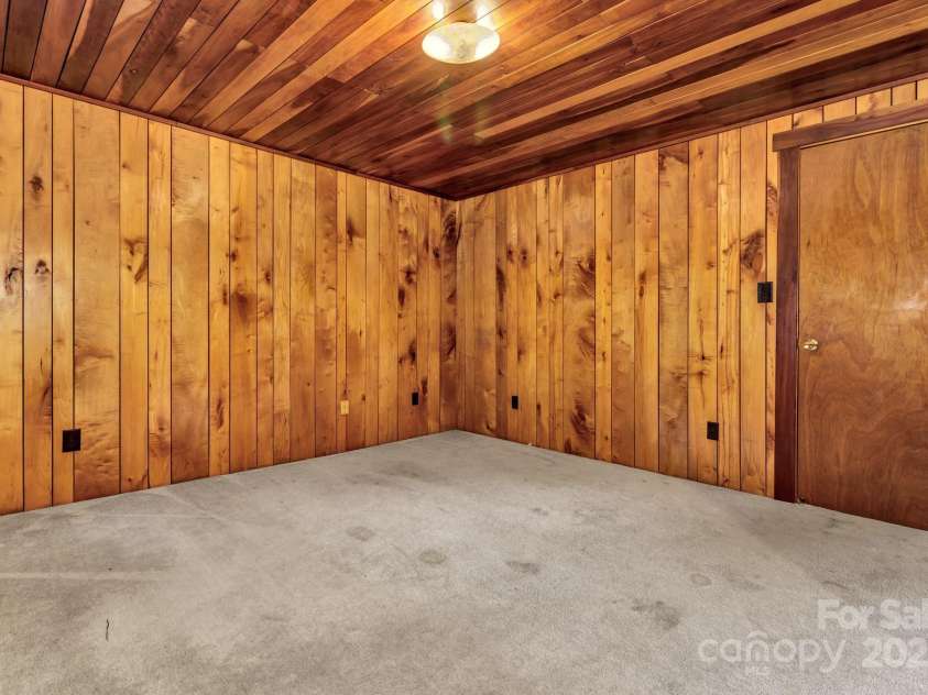 200 Dry Branch Road, Marshall, NC 28753.  MLS# CAR4308414, YatesRealty ID 2162. 