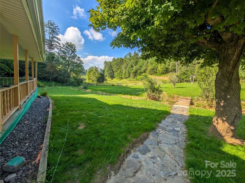 540 Pound Mill Branch Road, Burnsville, NC 28714.  MLS# CAR4289450, YatesRealty ID 2162. 