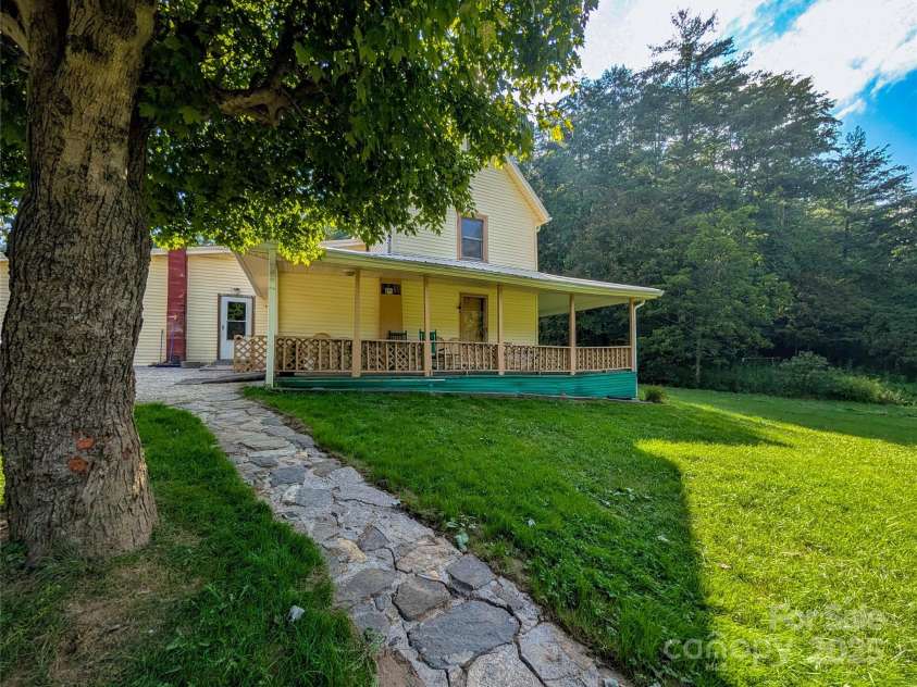 540 Pound Mill Branch Road, Burnsville, NC 28714.  MLS# CAR4289450, YatesRealty ID 2162. 