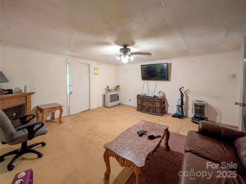 540 Pound Mill Branch Road, Burnsville, NC 28714.  MLS# CAR4289450, YatesRealty ID 2162. 