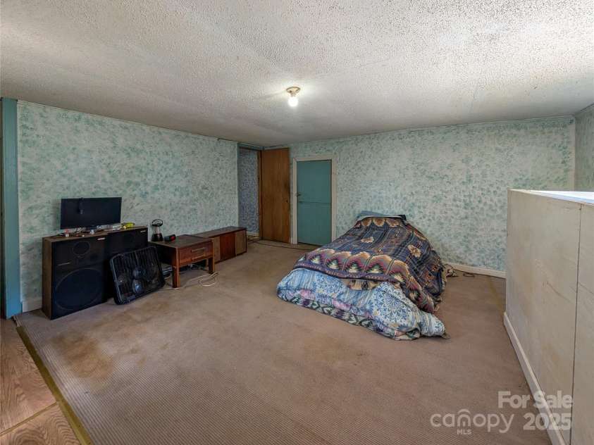 540 Pound Mill Branch Road, Burnsville, NC 28714.  MLS# CAR4289450, YatesRealty ID 2162. 