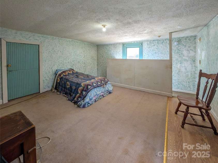 540 Pound Mill Branch Road, Burnsville, NC 28714.  MLS# CAR4289450, YatesRealty ID 2162. 
