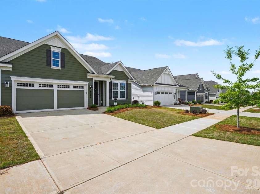 10225 Superb Lane, Charlotte, NC 28215.  MLS# CAR4368319, YatesRealty ID 21620. 